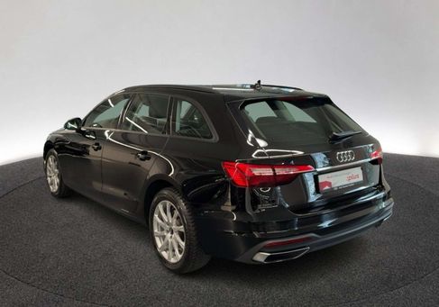 Audi A4, 2022 3