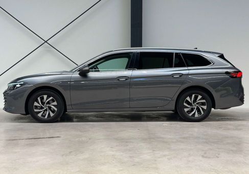 Volkswagen Passat Variant, 2024 2