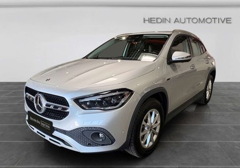 Mercedes-Benz GLA 250, 2021
