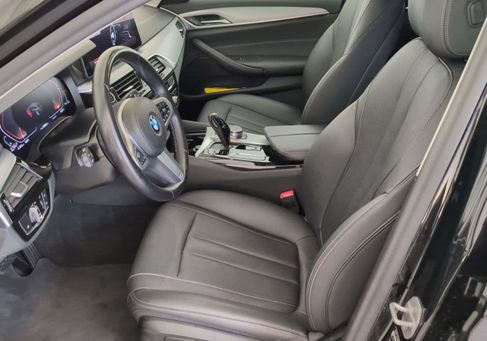 BMW 520, 2022 3