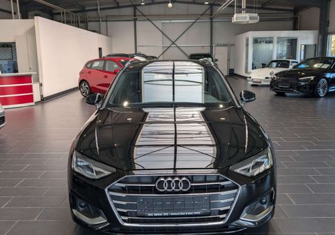 Audi A4, 2022
