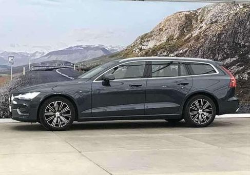 Volvo V60, 2022