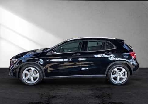 Mercedes-Benz GLA 180, 2020 3
