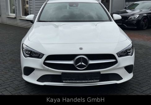 Mercedes-Benz CLA 200, 2021