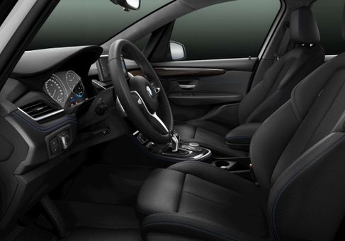 BMW 220, 2022
