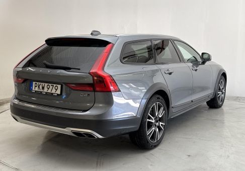 Volvo V90 Cross Country, 2018 3