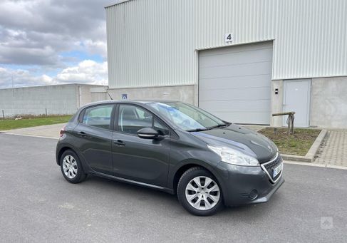 Peugeot 208, 2013