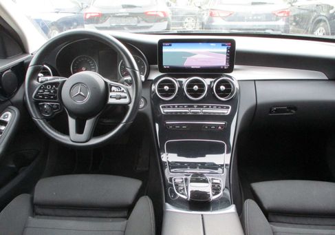 Mercedes-Benz C 300, 2021