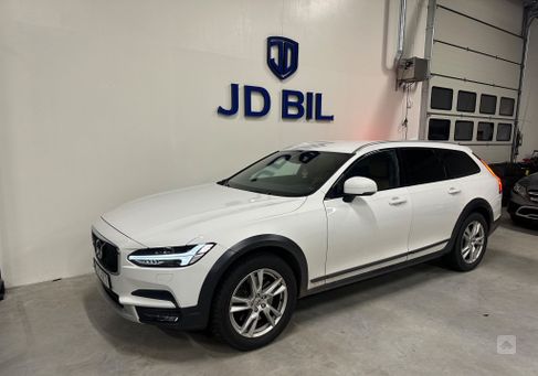 Volvo V90 Cross Country, 2018