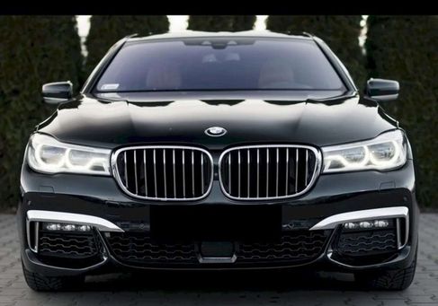 BMW 730, 2017