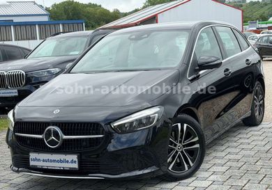 Mercedes-Benz B 180, 2023