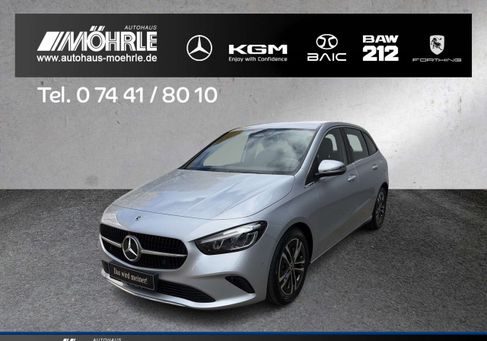 Mercedes-Benz B 180, 2024