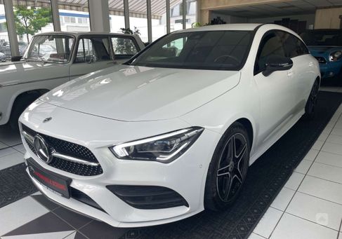 Mercedes-Benz CLA 220, 2022