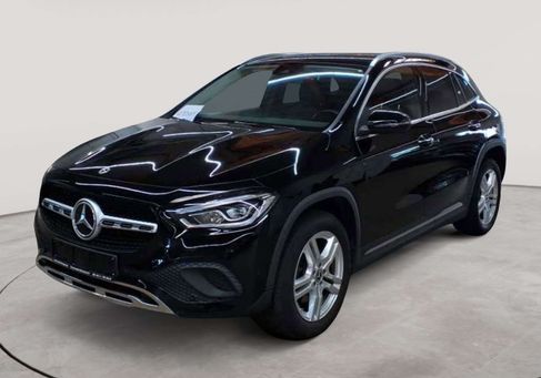 Mercedes-Benz GLA 250, 2021