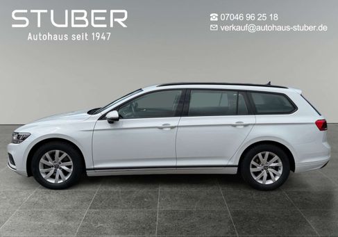 Volkswagen Passat Variant, 2023 3