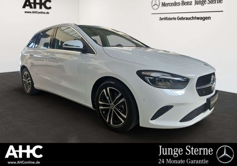 Mercedes-Benz B 180, 2025