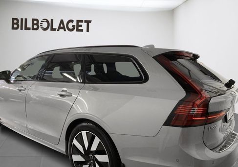 Volvo V90, 2025 3