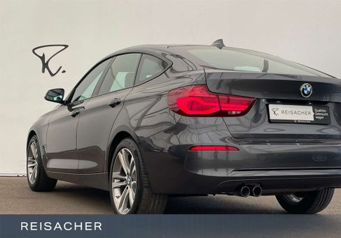 BMW 330, 2020