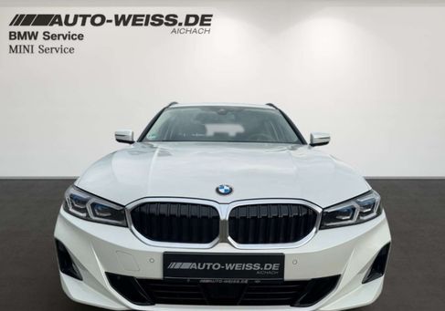 BMW 318, 2022