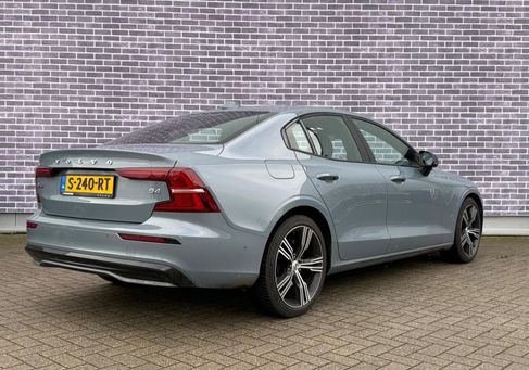 Volvo S60, 2023