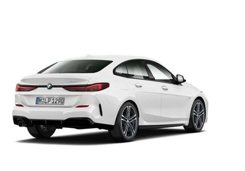 BMW 218, 2021 2