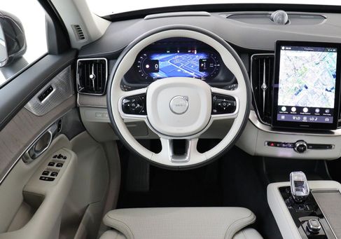 Volvo XC90, 2025 2