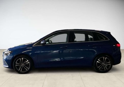 Mercedes-Benz B 180, 2024