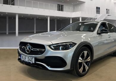 Mercedes-Benz C 220, 2025