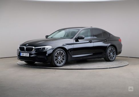 BMW 530, 2019