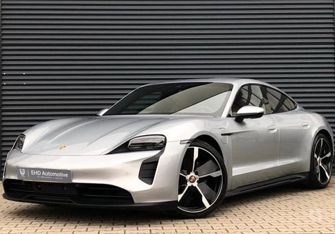 Porsche Taycan, 2021