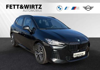 BMW 220, 2025