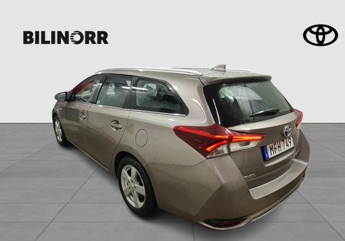 Toyota Auris Touring Sports, 2016