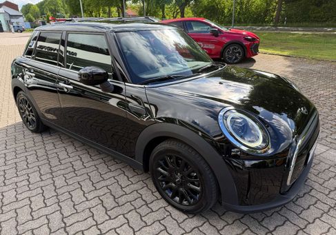 MINI ONE, 2022