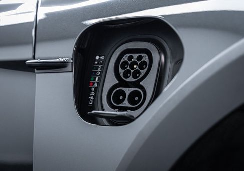 Porsche Taycan, 2024