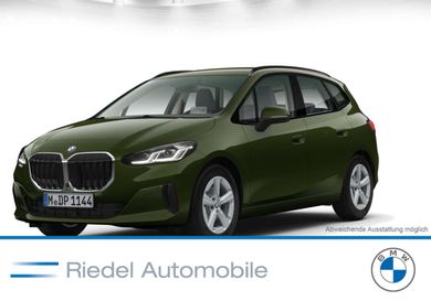BMW 220, 2025