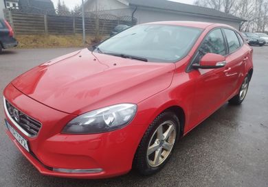 Volvo V40, 2016
