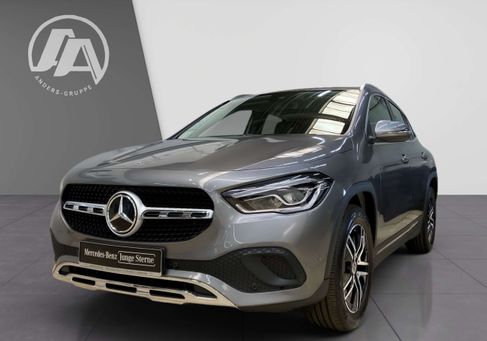 Mercedes-Benz GLA 200, 2022 2