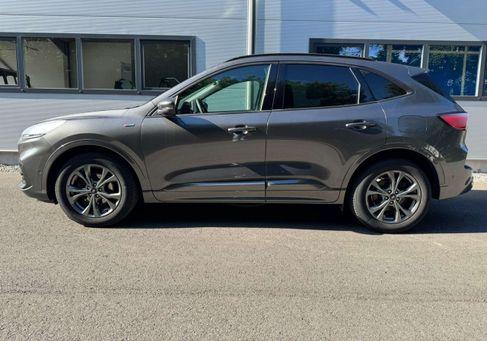 Ford Kuga, 2021