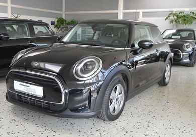 MINI ONE, 2022