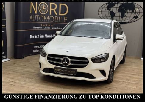 Mercedes-Benz B 180, 2023