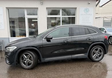 Mercedes-Benz GLA 200, 2021