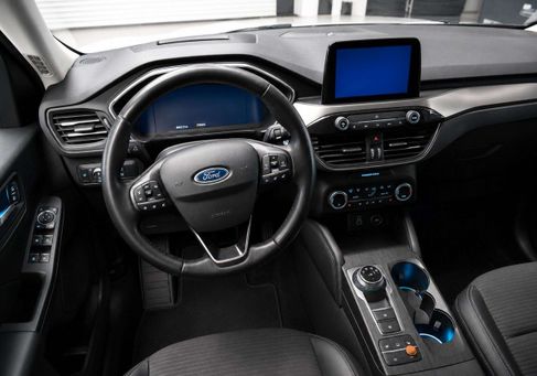 Ford Kuga, 2022