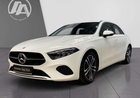 Mercedes-Benz A 200, 2025