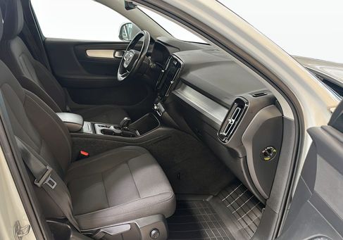 Volvo XC40, 2022 3