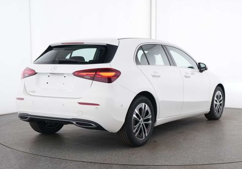 Mercedes-Benz A 180, 2026 3