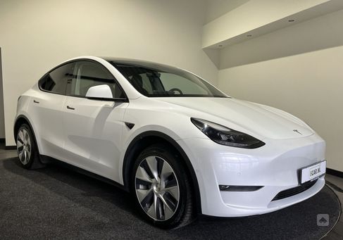 Tesla Model Y, 2022