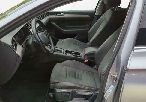 Volkswagen Passat Variant, 2022