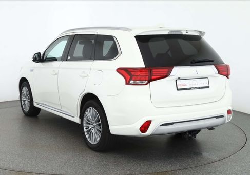 Mitsubishi Outlander, 2019 3