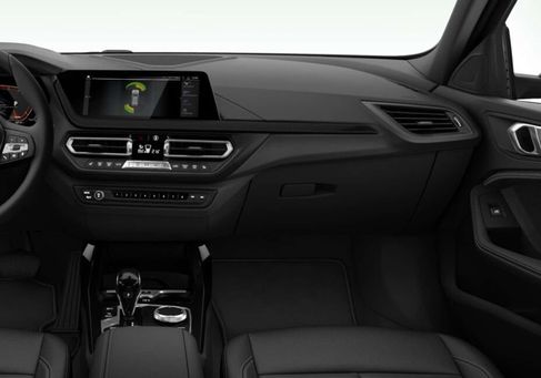 BMW 120, 2020