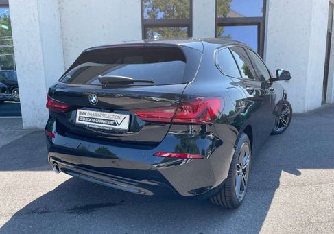 BMW 118, 2023